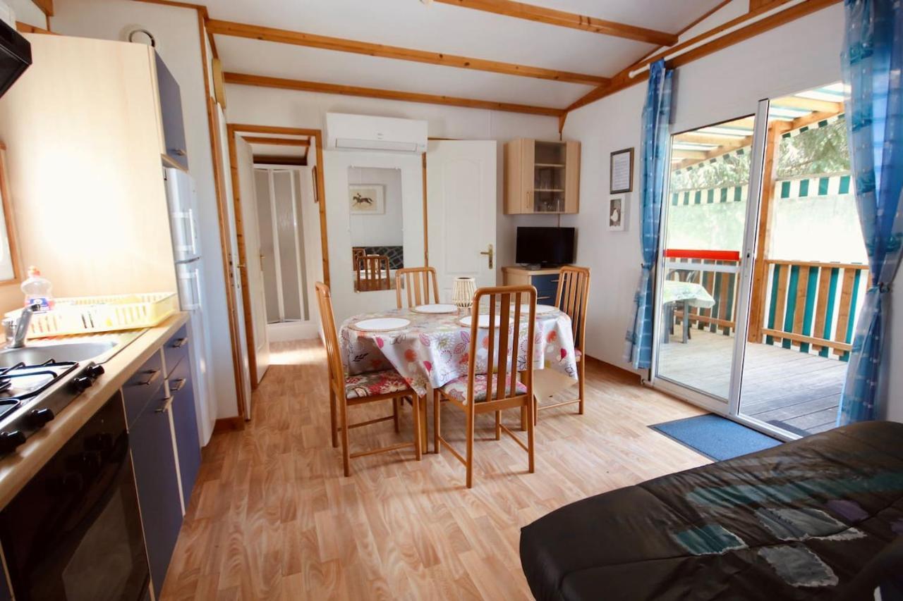 Chalet La Perche Au Bord De L'Eau Lion-en-Sullias Exteriér fotografie